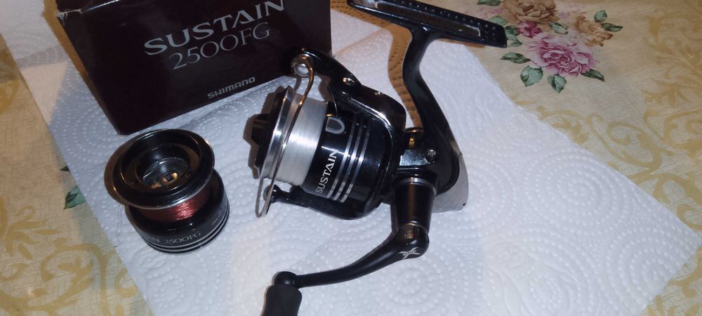 Риболовна макара Shimano Sustain 2500FG