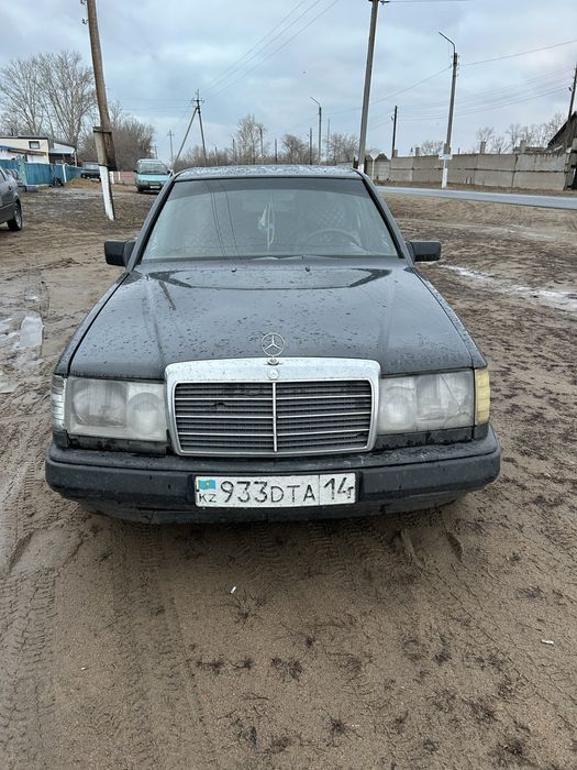 Mersedes e230 w124 kuzov