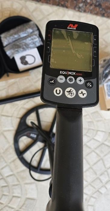 Металлодетектор Minelab EQUINOX 800