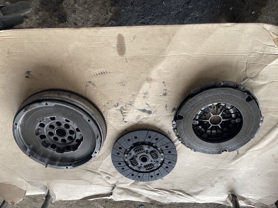 Kit ambreiaj LUK,complet Freelander 2 /2.2 diesel, aproape nou