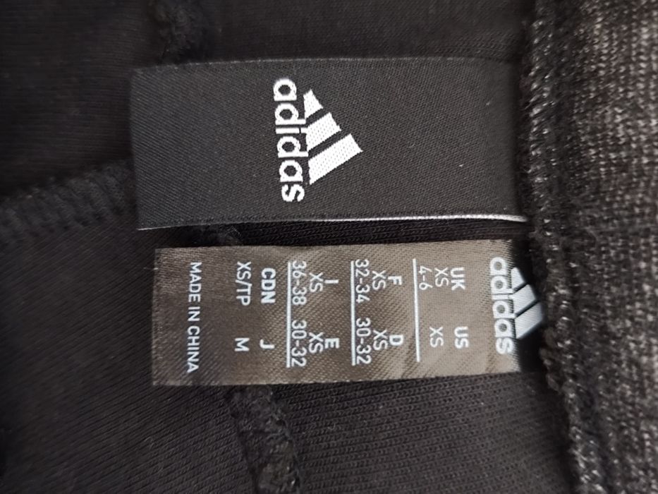 Adidas pantaloni scurți