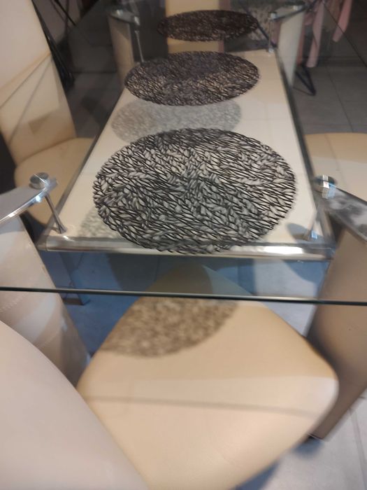 Masa sticla cu scaune