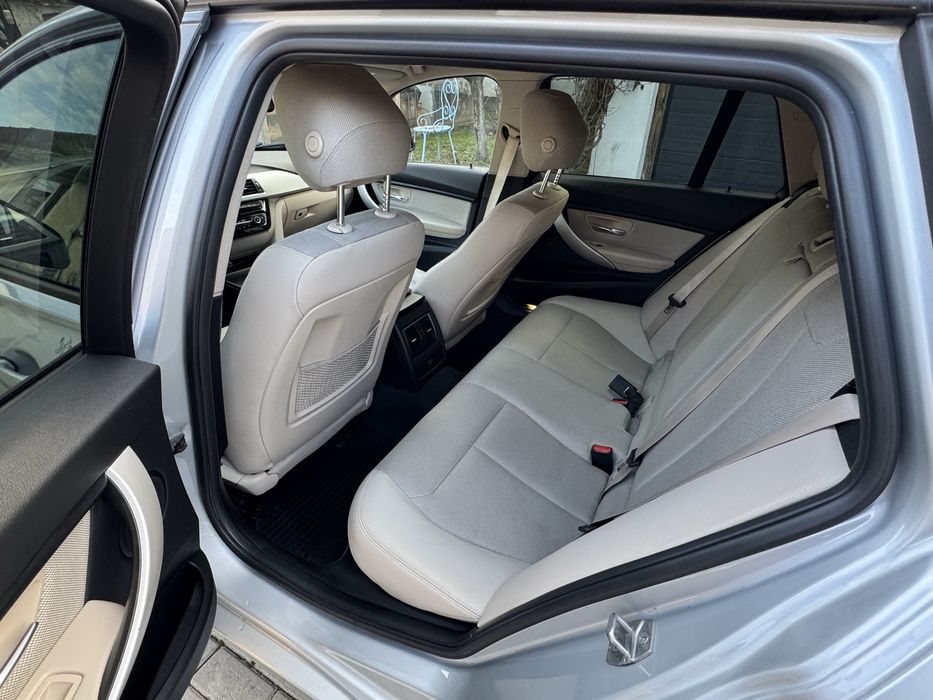 BMW Seria 3 Aut. Luxury Line