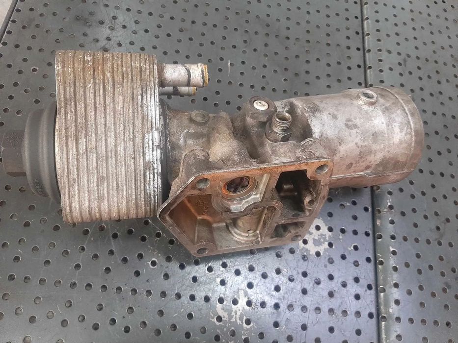 carcasa filtru ulei termoflot audi a4 b7 a3 8p skoda octavia 2 vw golf 5 touran passat  2.0tdi  045115389e