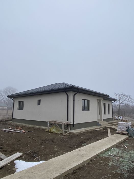 Vand casa in comuna Cordun