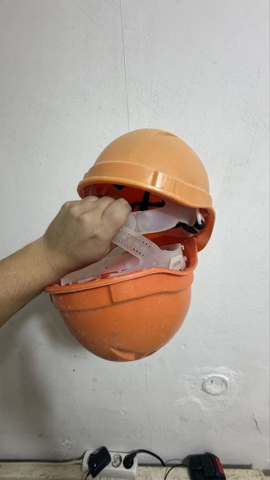 Продам шлем/каску строительную