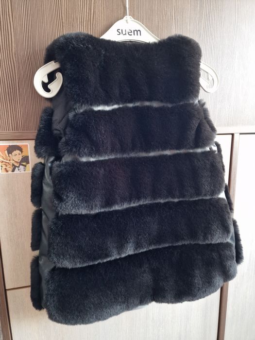 Жилет меховой для девочки