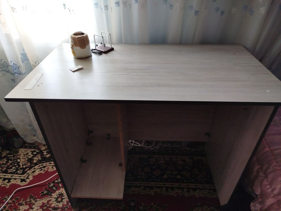 kompyuter stol sotiladi