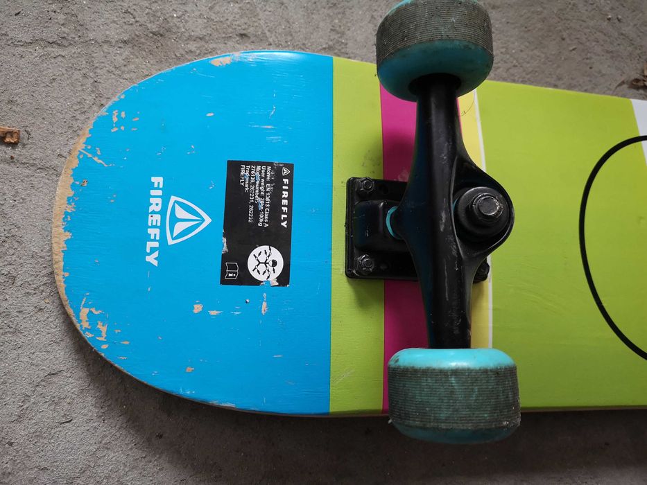 Skateboard Firefly