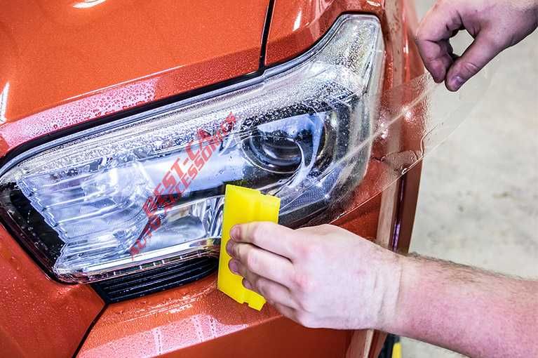 Трансперантно безцветно защитно фолио за фарове и стопове 100х40 см.