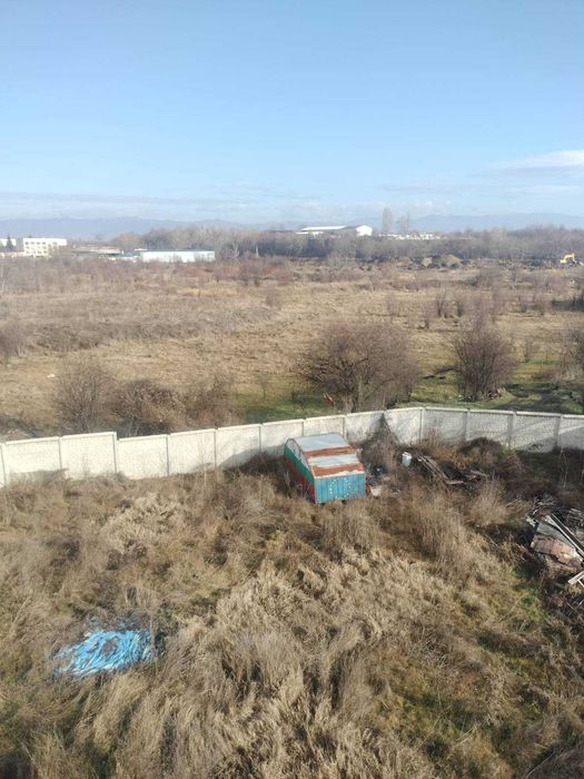 Склад/Паркинг/Работилница + 1 Декар двор в Орландовци