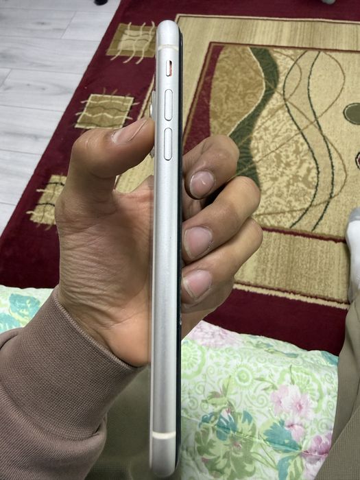 iPhone 11 белый 128гб, 77%