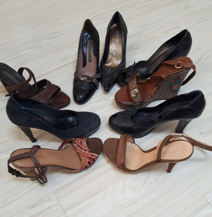 Продаются босоножки