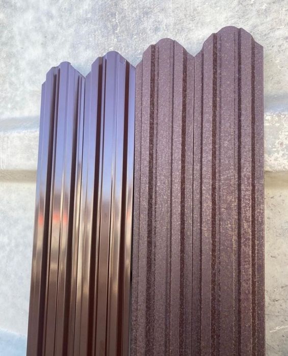 Vând șipcă metalică de gard