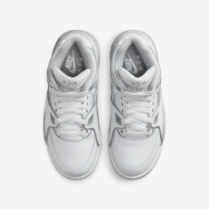 Adidasi Nike Flight 89