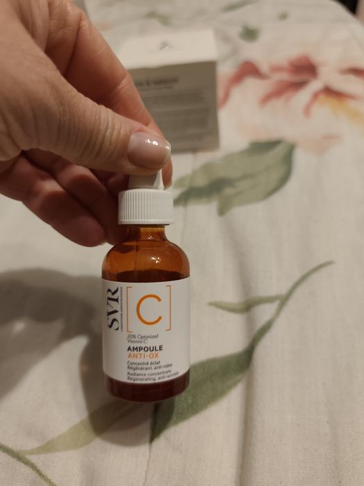 Серуми за лице SVR