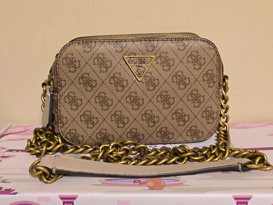 Guess оригинална дамска чанта