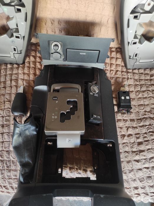 Тайота Лэнд крузер 200 европеец.