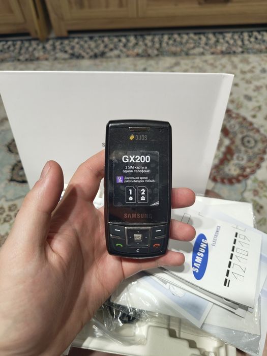 Samsung D880 новый