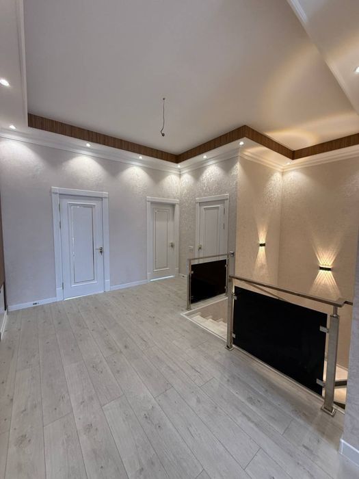 Сергели Чоштепа 1.6 сотих 6 хона коттедж срочно бассейнли уй