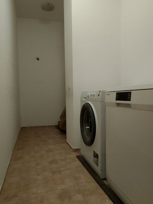 Дава се под наем Тристаен апартамент в Варна, Окръжна болница - 120 кв.м за 714 € - Снимка #9