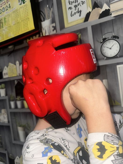 Продам шлем для тэйквандо, каратэ