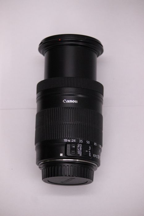 Объектив Canon 18-135mm