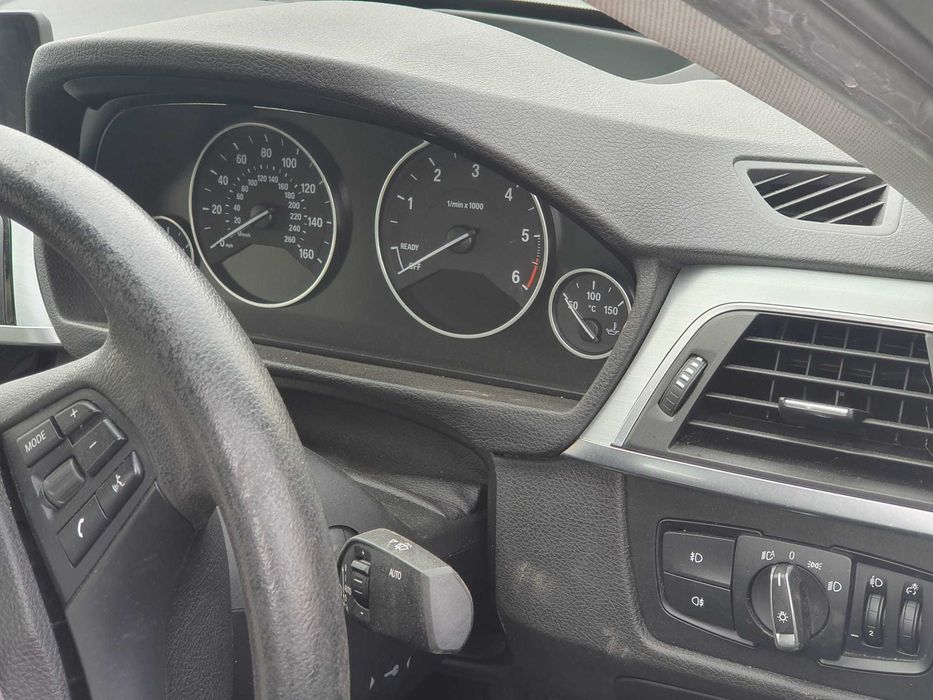 Dezmembrez BMW Seria 3 F30 2.0D 2017