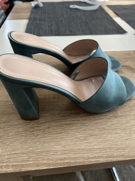 Дамски обувки велур