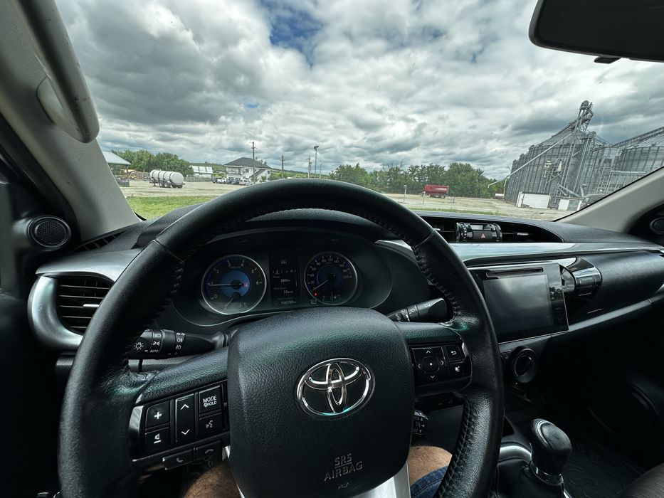 Toyota Hliux 2.4