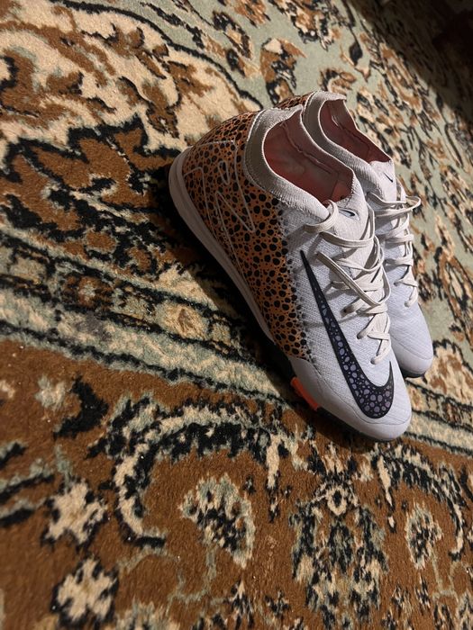 Adidasi mercurial safari