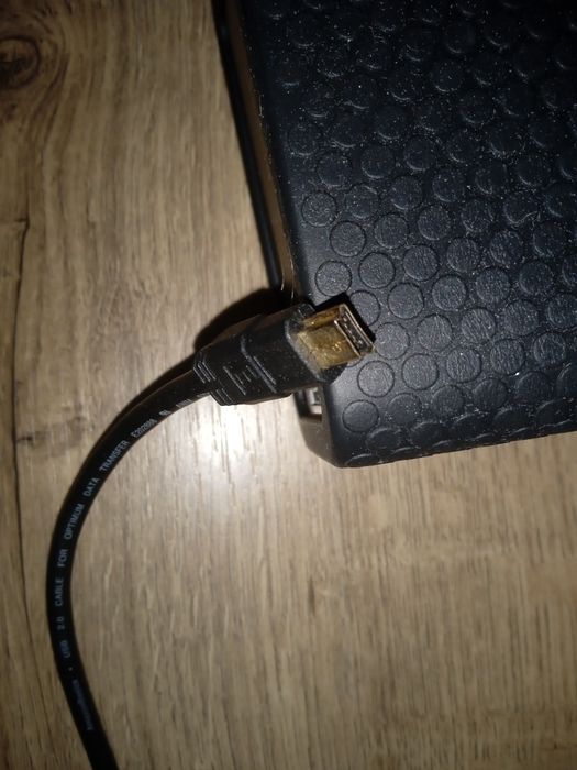 Продавам usb кабел.