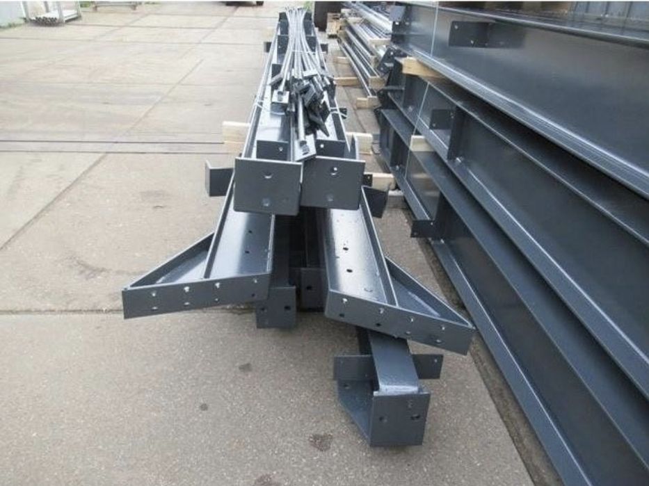 Hala pe structura metalica 
Pe stoc 
12x18x5.
10x20x4
11,5x15x4
17x30x