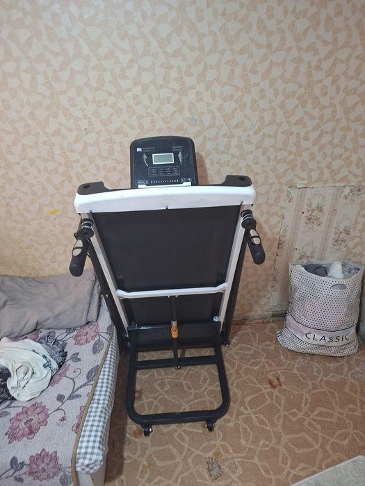 Беговой дорожка срочно продам