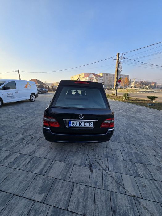 Dric funerar Mercedes-Benz