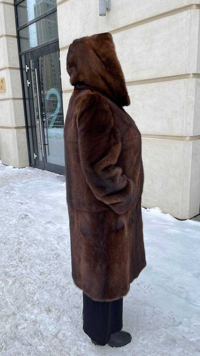 Продам норковую шубу