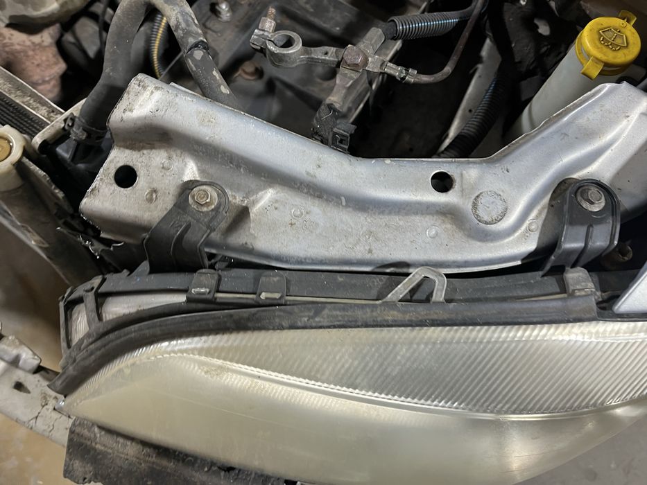 Far stanga opel zafira 2002
