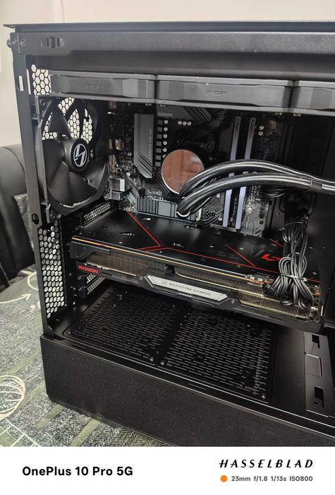 Геймърска конфигурация Ryzen 7 5700 \\ 16GB \\ RX 6800XT 16GB \\ 1000W Gold