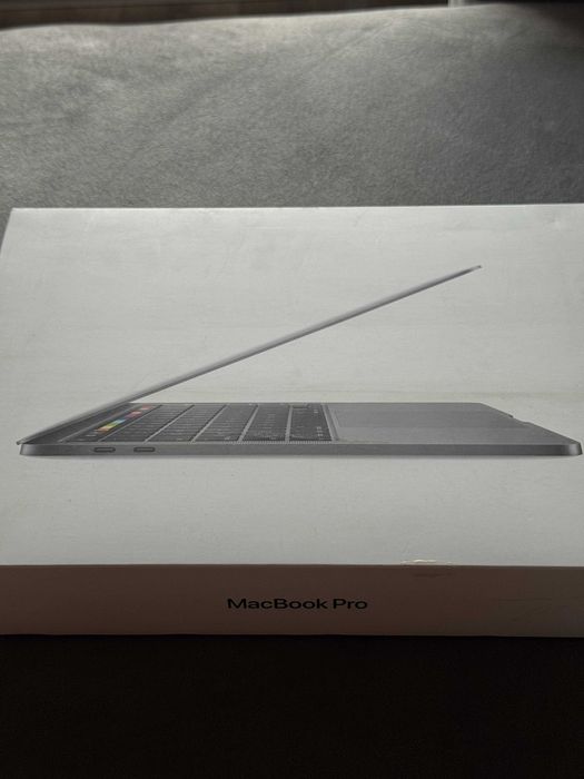 MacBook Pro 2020 макбук