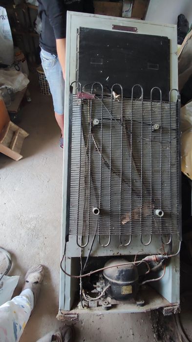 Срочно продаётся холодильник сино