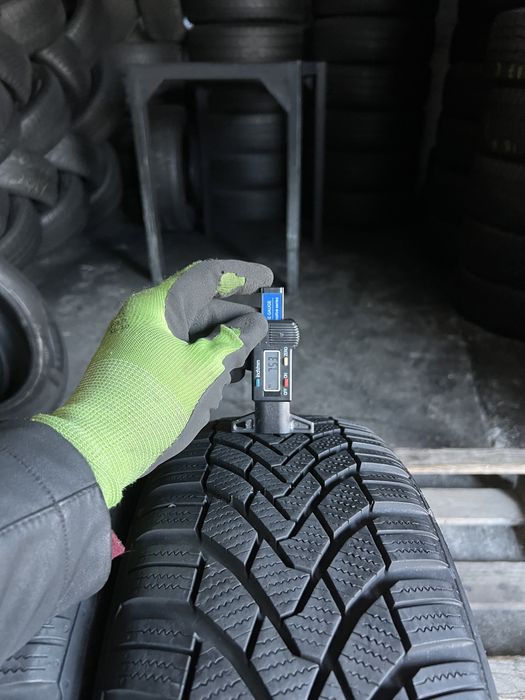 2 anvelope de iarna 195/55/16 Continental 7.5 mm!