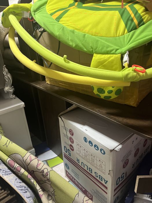 Мебель для салона и для дома.