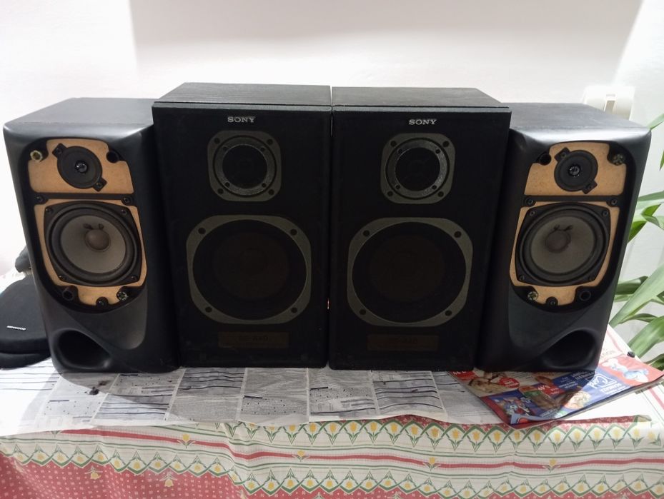 Vând boxe Sony 50w 6ohm și Kenwood 60w 6ohm stare bună de funcționare