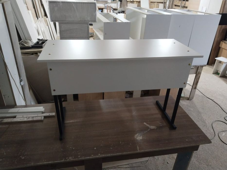 Парты новый продаётся