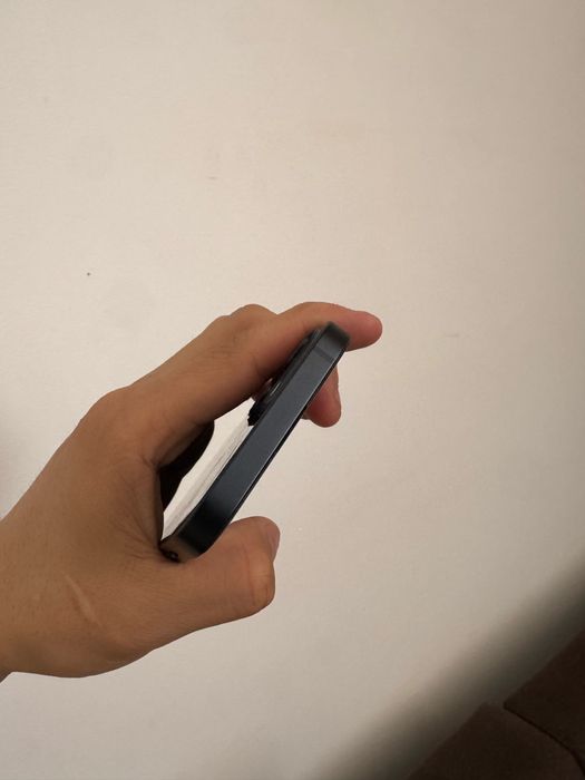 Iphone 13 128гб с гаратний