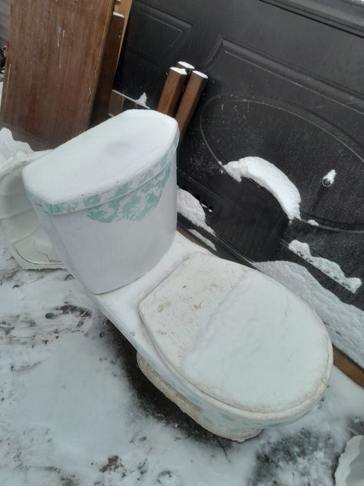 Продам унитаз  бу