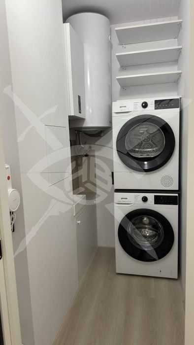 Дава се под наем Четиристаен апартамент в София, Оборище - 130 кв.м за 1680 € - Снимка #11