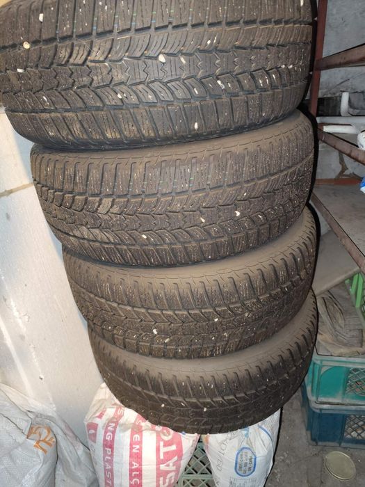 Комплект зимни гуми с джанти 205х55х16