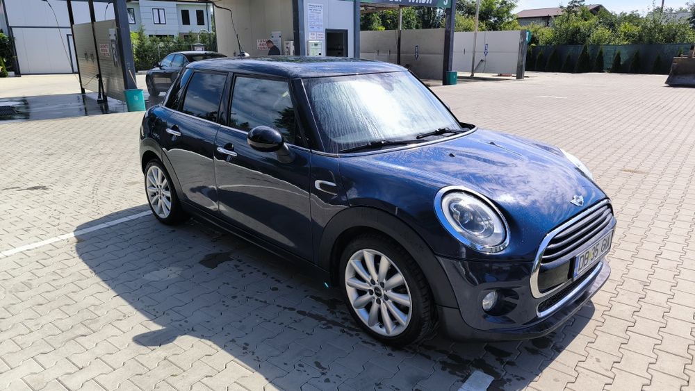 Vând Mini Cooper D F55 4 uși 2018