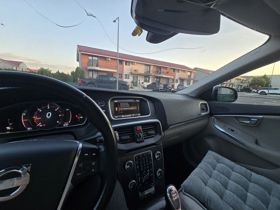 Volvo V40 2.0  D3